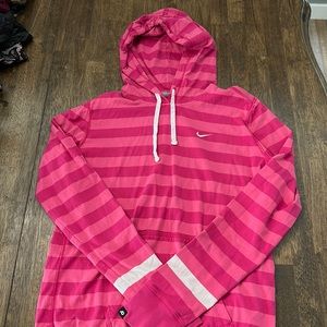 NIKE hooded long sleeve